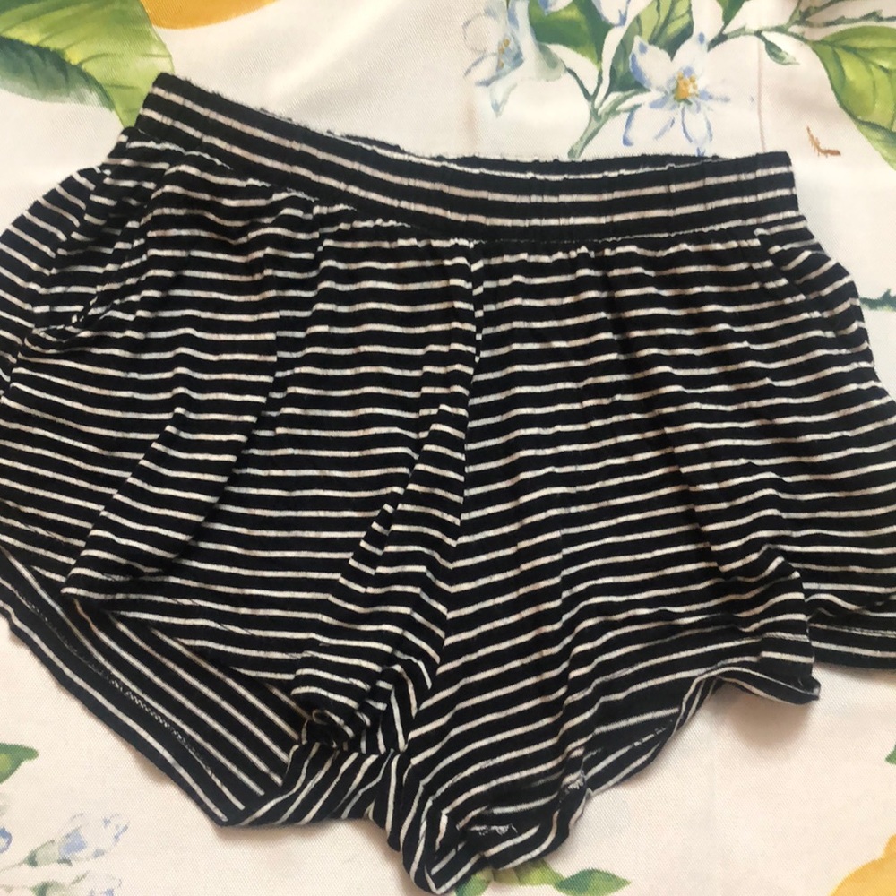 Comfy striped lounge shorts. Size XS